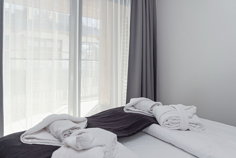 Comfort Apartment, 1 Bedroom, Balcony, Pool View