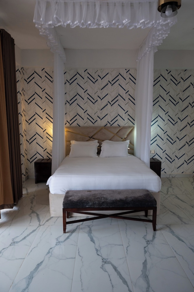 Luxury Studio Suite