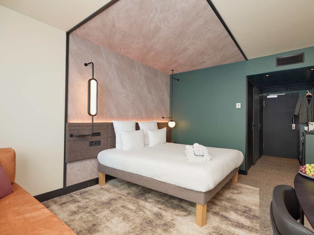 Executive Room, 1 Queen Bed with Sofa bed, Non Smoking