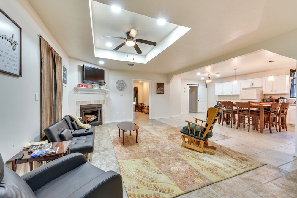 House (2 Bedrooms) photo 1