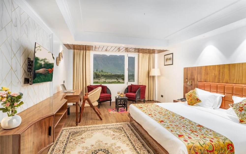 Premier Room - Photo 4