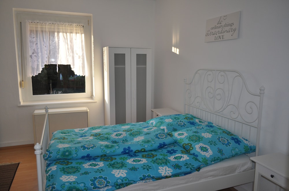 Standard Apartment, 2 Bedrooms, Garden View photo 3