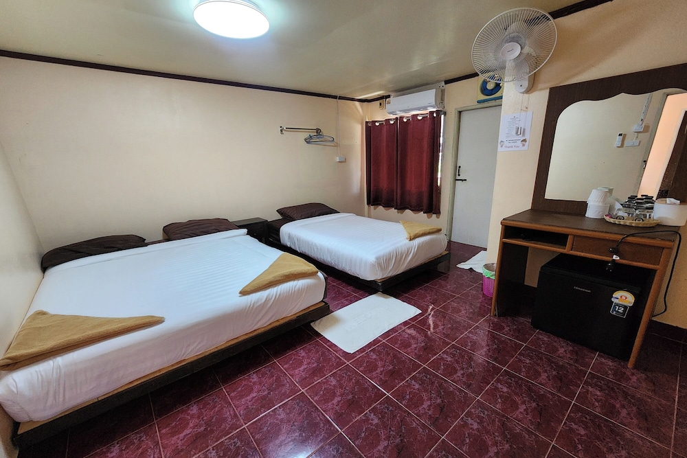 Deluxe Triple Room, Air conditioning