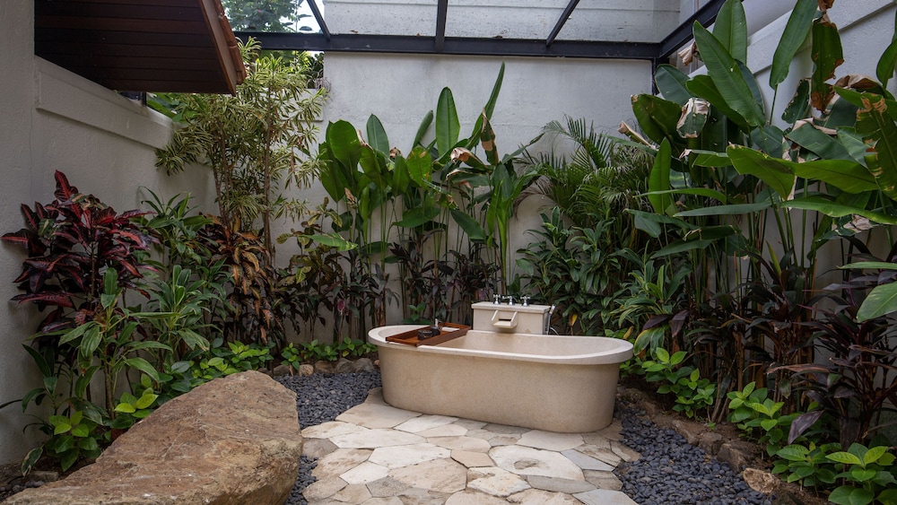 Grand Pool Residence thumbnail 6