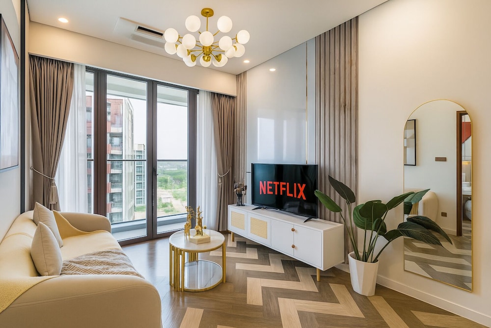 Basic Apartment, 1 Bedroom, Balcony, City View