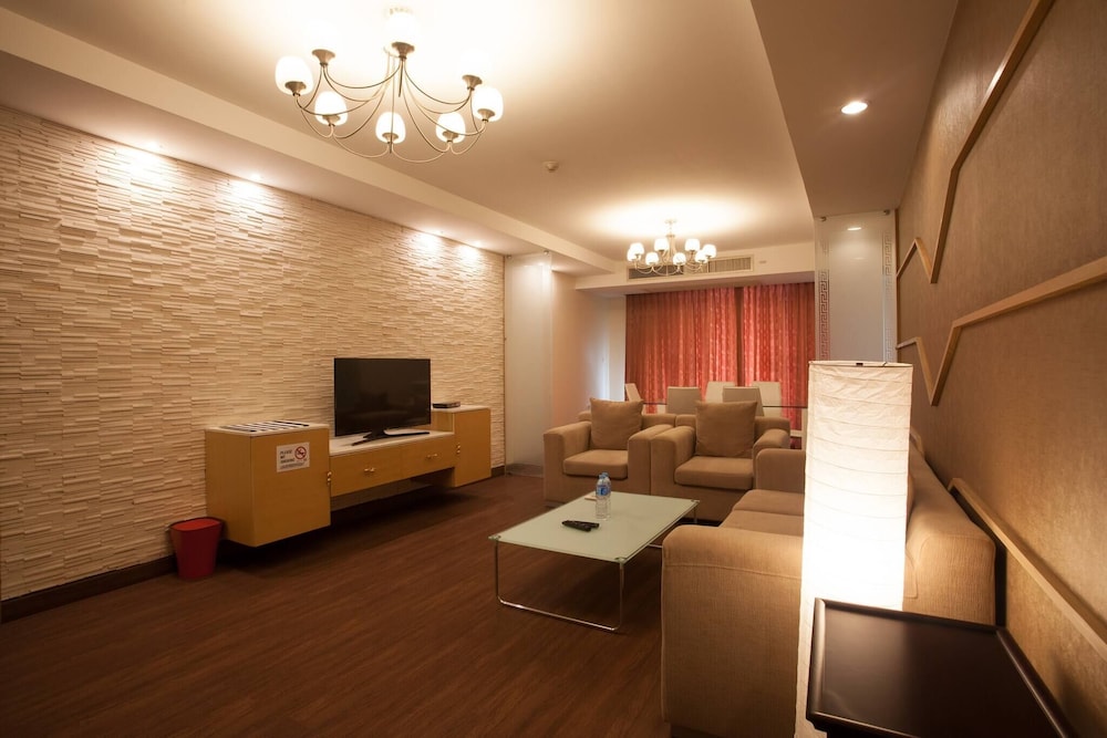 Apartment, 2 Bedrooms, Accessible, Balcony photo 1