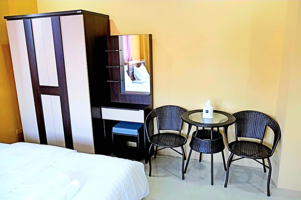 Standard Twin Room - Photo 5