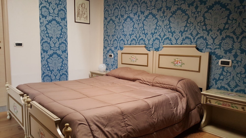 Classic Double or Twin Room photo 1