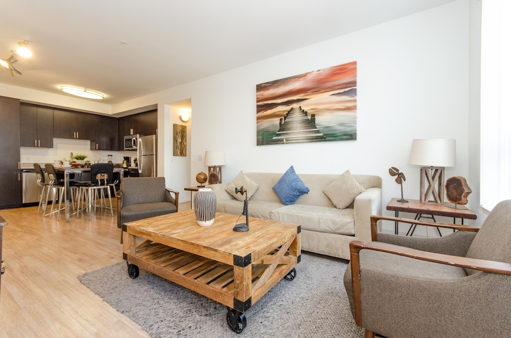Apartment, 2 Bedrooms, 2 Bathrooms (404)
