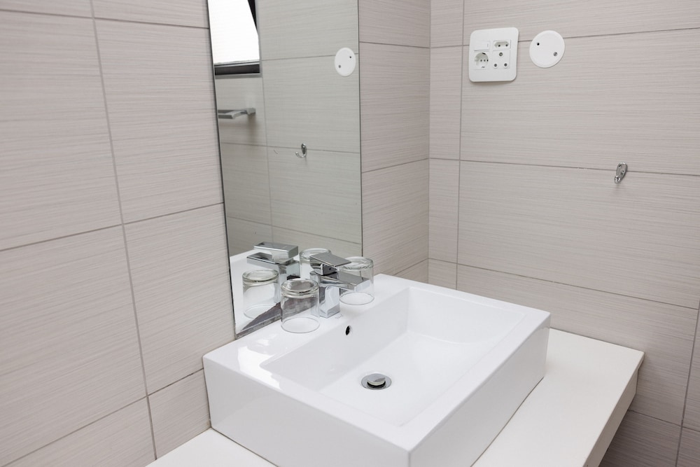 Standard Double or Twin Room photo 3