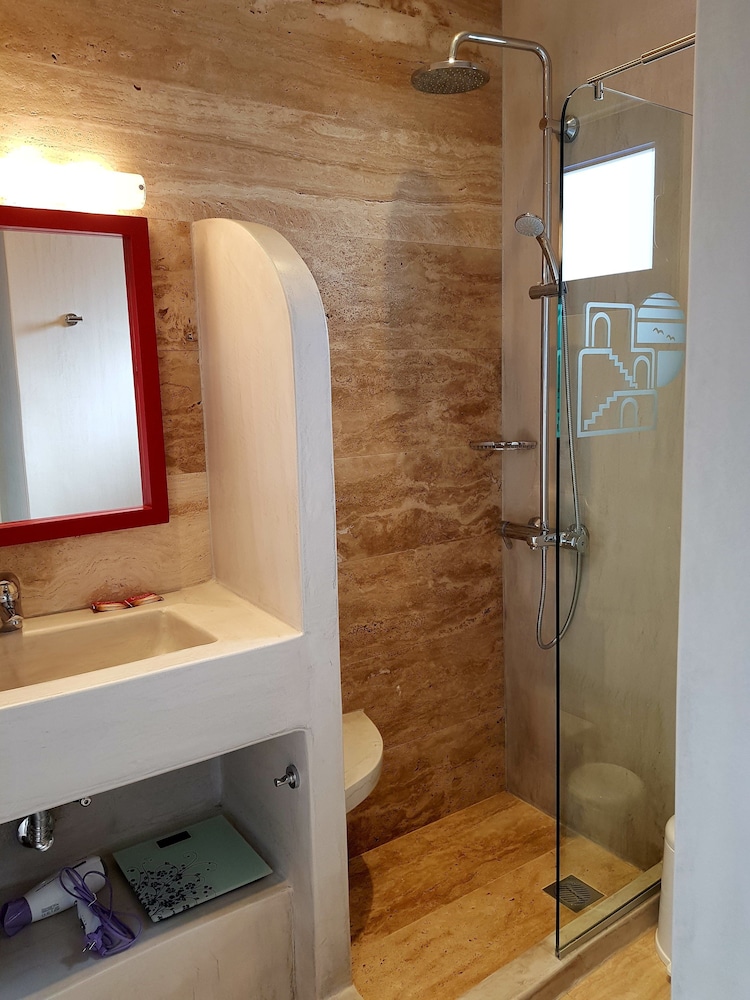 Standard Room - Photo 6