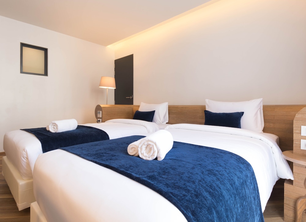 Deluxe Double Room, 1 Double Bed photo 3