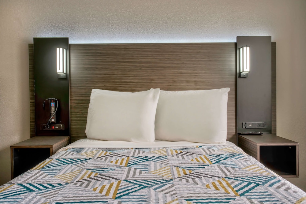 Standard Room, 1 Double Bed, Non Smoking photo 3