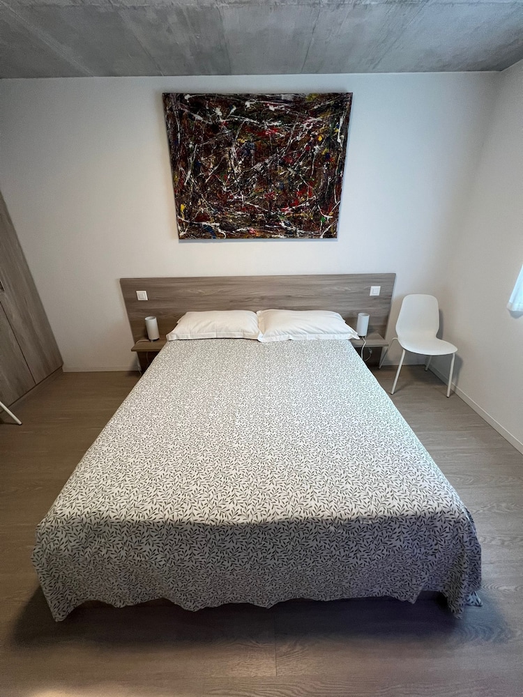 Comfort Room photo 2