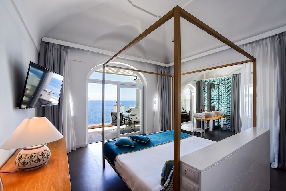 Executive Suite (Outdoor Bathtub)