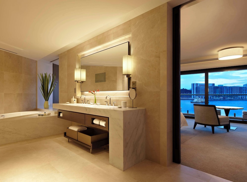 Harbour Suite thumbnail 6