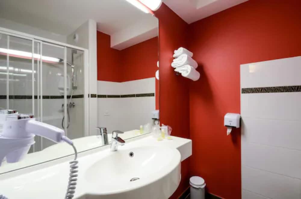 Standard Twin Room photo 2