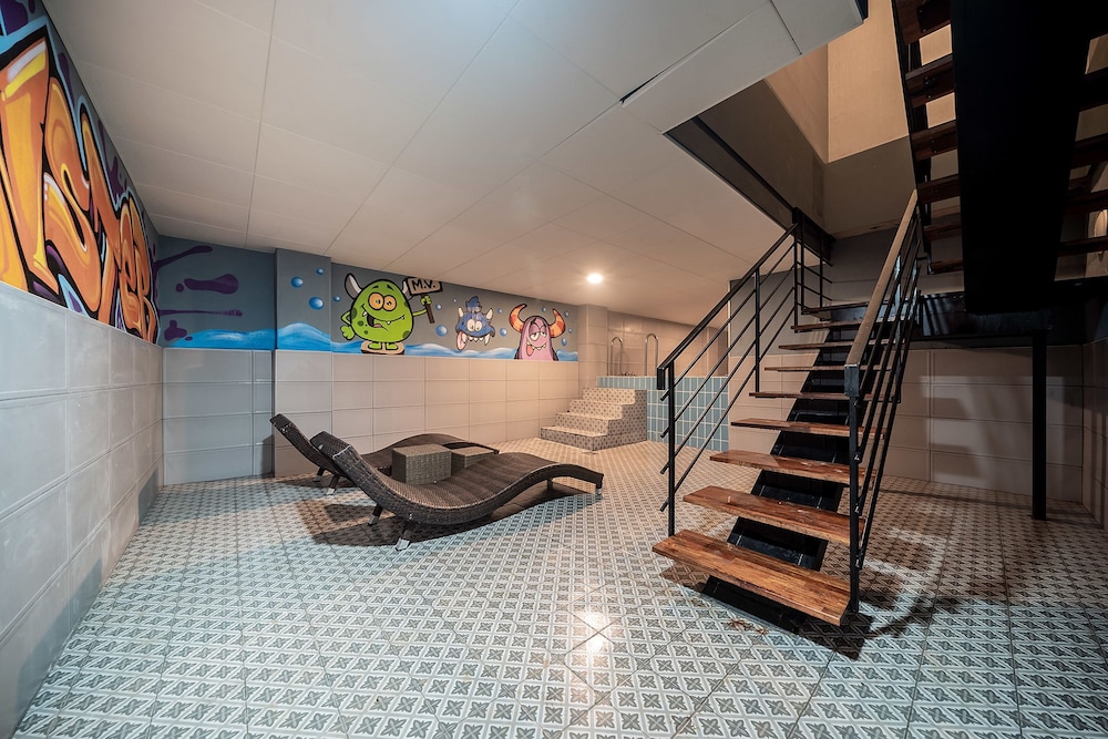 Room (Spa A) - Photo 11