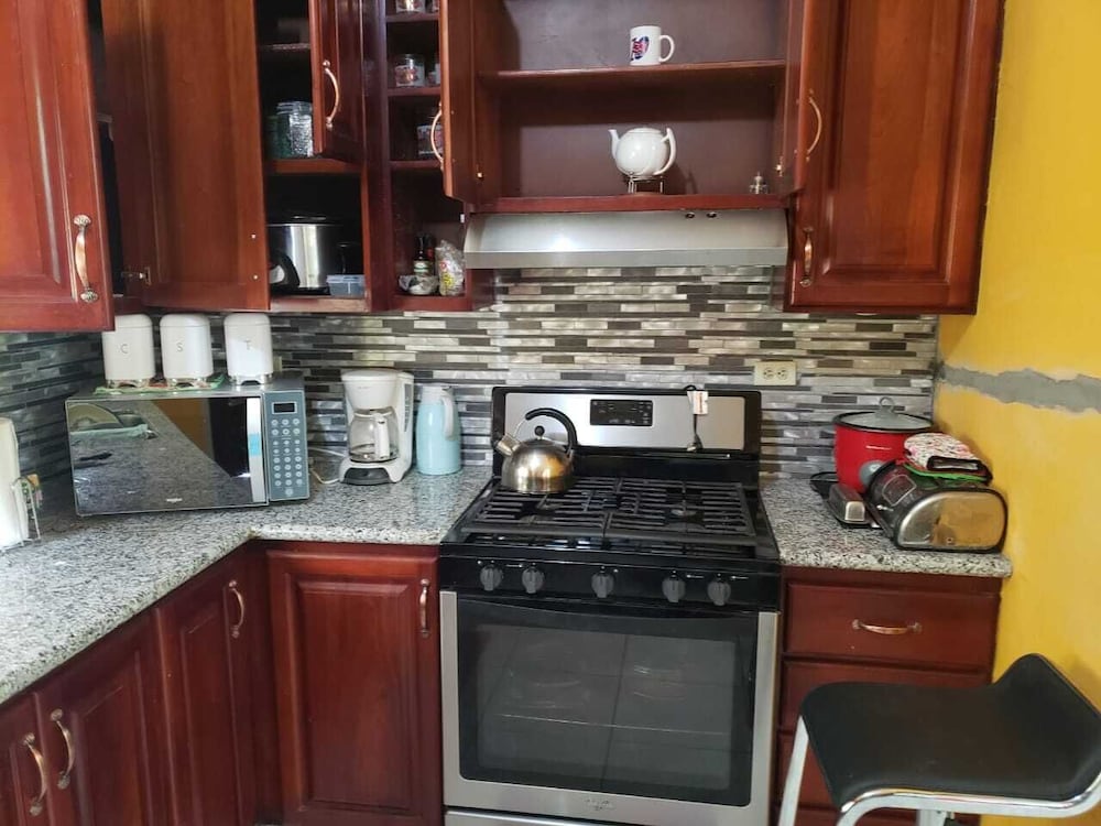 House, 2 Bedrooms, Non Smoking, Kitchen photo 3