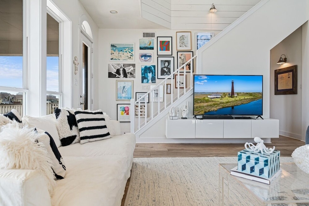 House, 3 Bedrooms photo 3
