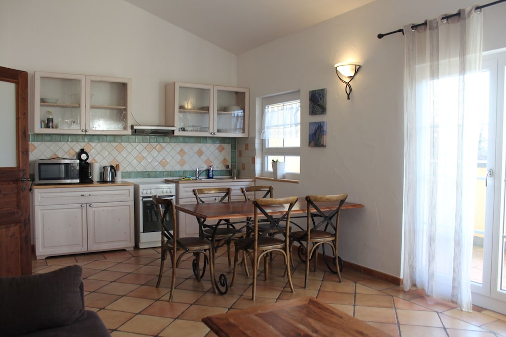 Deluxe Apartment, 1 Bedroom, Balcony, Park View photo 3