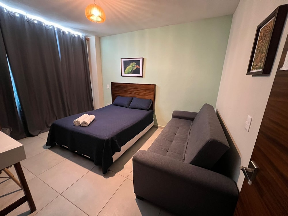 Camera Standard, 1 letto queen con divano letto, vista collina