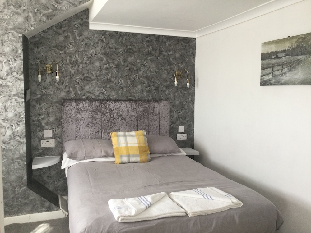 Rear Facing Double Room