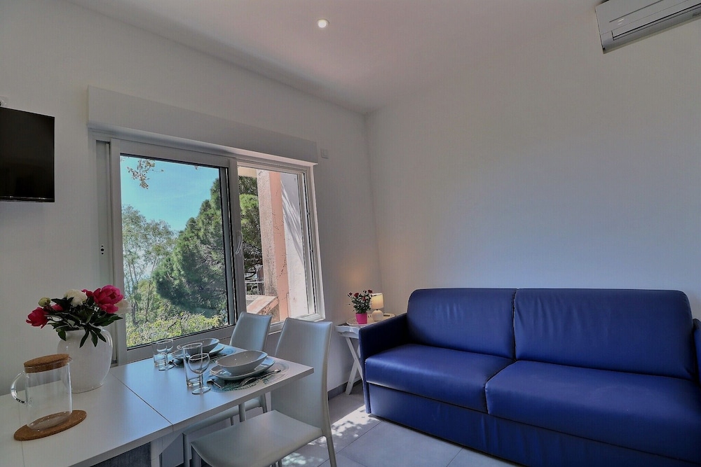 Comfort Apartment photo 3
