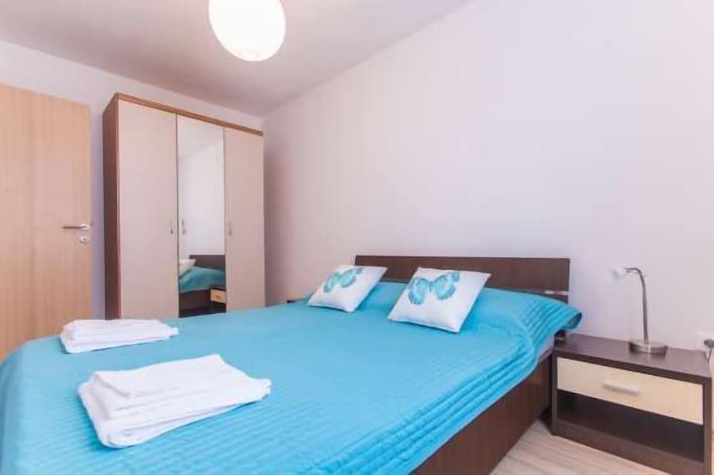 Apartment, 2 Bedrooms (927/2176)
