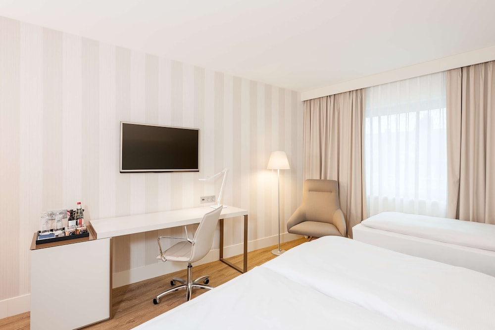 Standard Room (View, Extra Bed 3 adults)