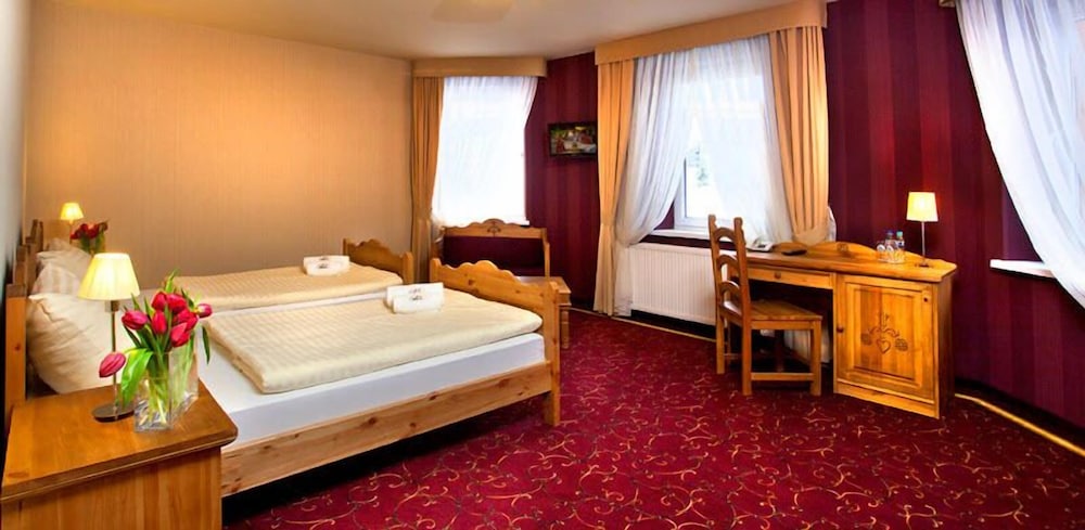 Standard Double or Twin Room photo 2