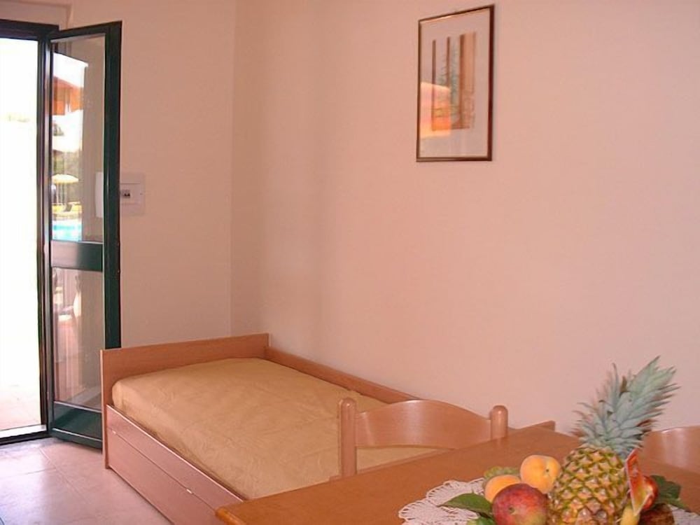 Comfort Apartment photo 3