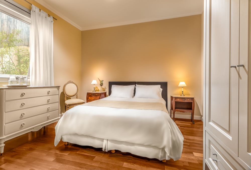 Deluxe Double or Twin Room photo 3