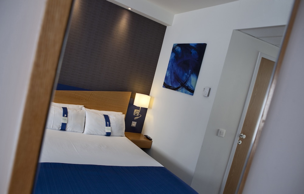Standard Room (Free Breakfast) - Photo 4
