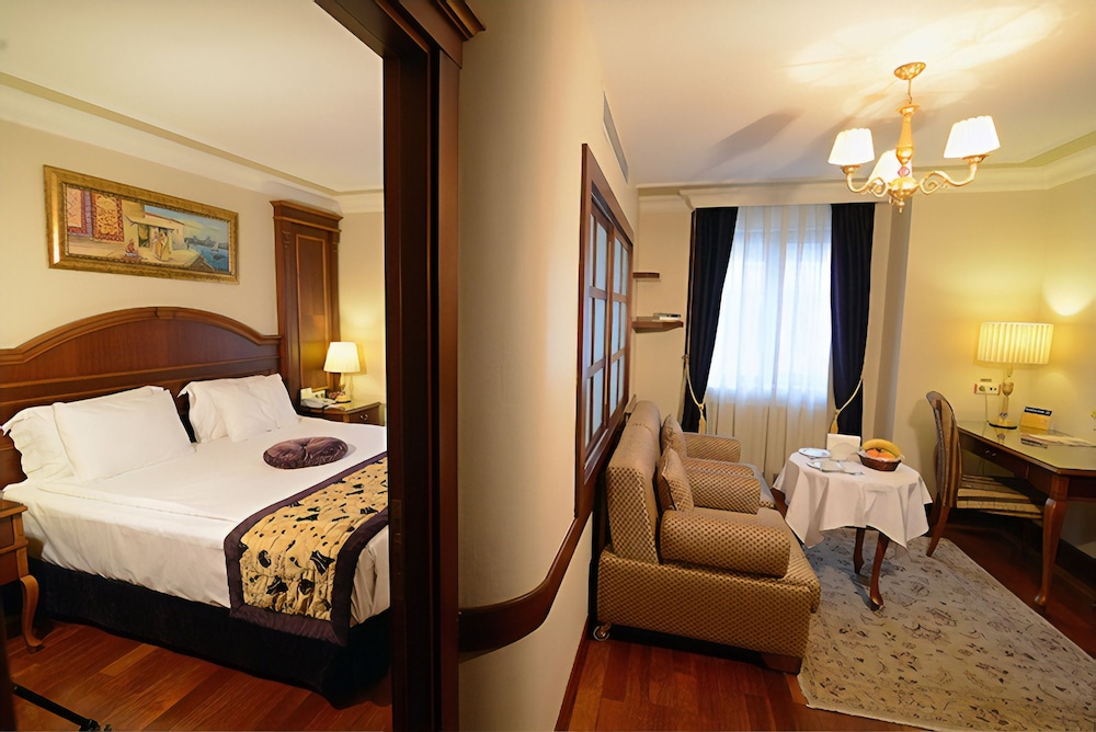Family Quadruple Room photo 2