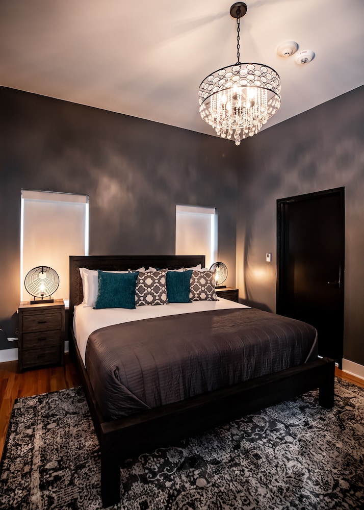 Luxurious Urban Suite 2 photo 3