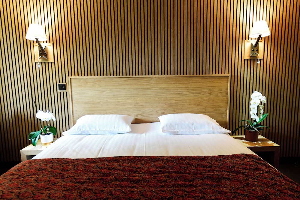 Deluxe Double Room, Garden View photo 3