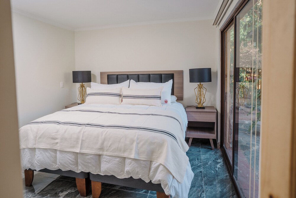 Villa, 2 Bedrooms, Balcony, Valley View photo 1
