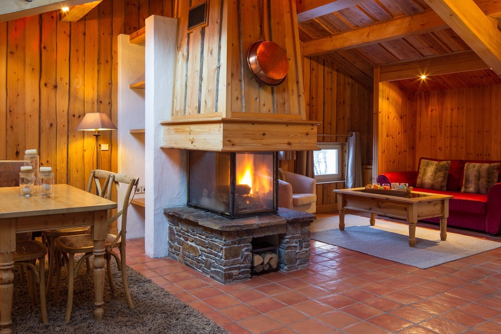 Appartement Premium, 1 chambre, cheminée, vue montagne ( accessible par escalier ) - Photo 4