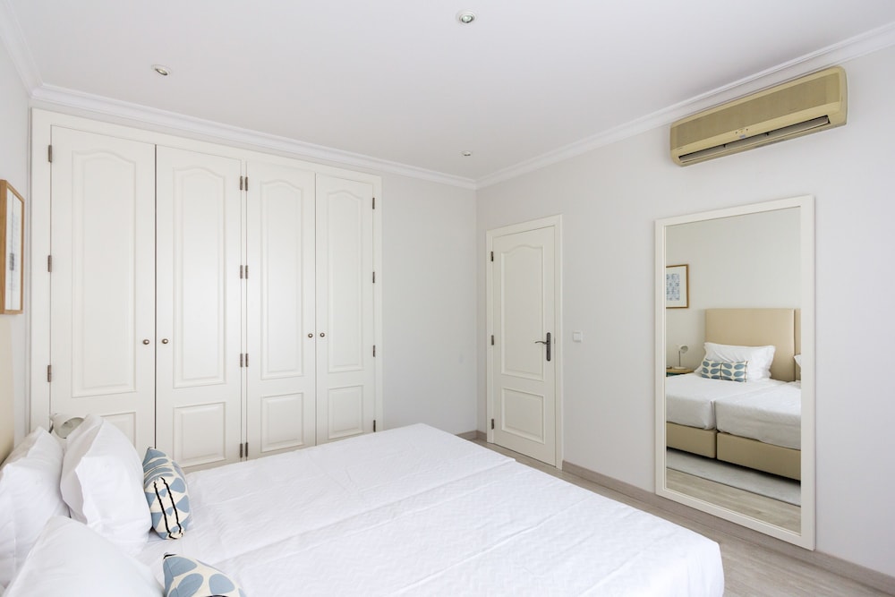 Superior Apartment, 3 Bedrooms, Private Pool photo 3