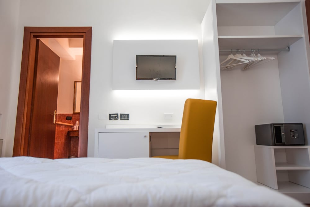 Comfort Double or Twin Room photo 2