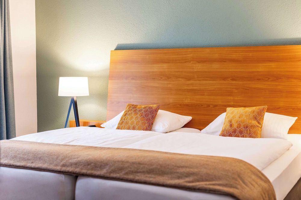 Standard Room, 2 Twin Beds - Photo 2