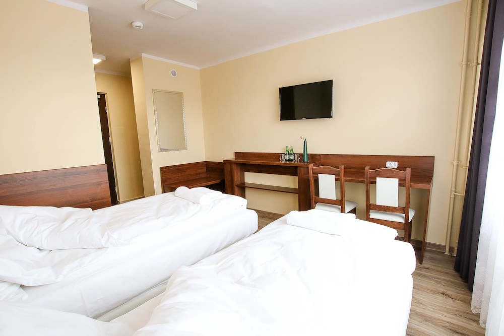 Standard Twin Room photo 3