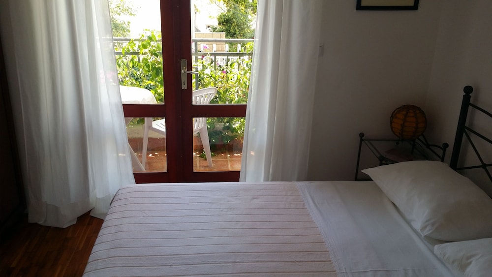 Comfort Apartment, 2 Bedrooms, Balcony photo 3