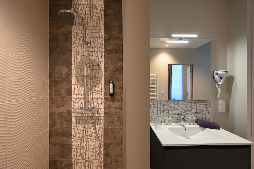 Executive Room - Photo 3