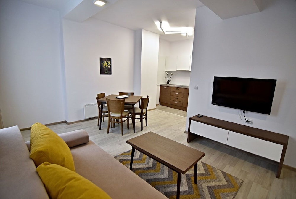 Apartment 42, Balcony photo 3