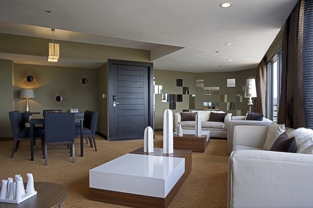 Presidential Suite, 1 King Bed, Ocean View (Luxurious)