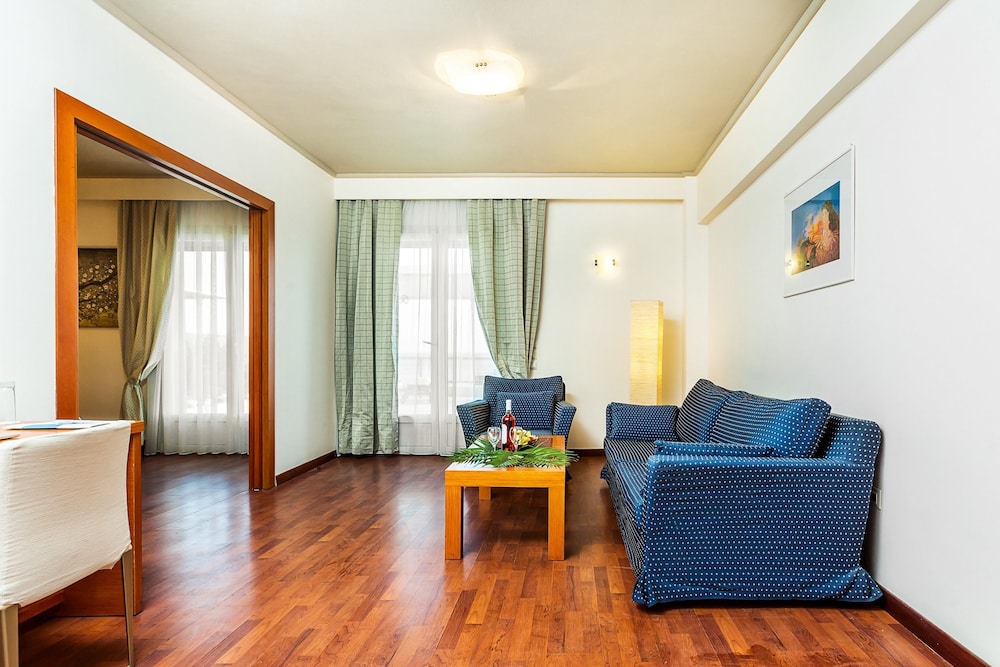 Deluxe Suite, Sea View photo 3