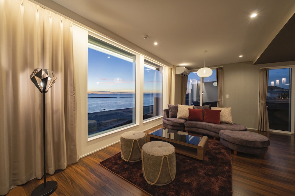Kannei [Suite Ocean View Villa, No Pets Allowed, 8 beds] Non Smoking - Photo 1