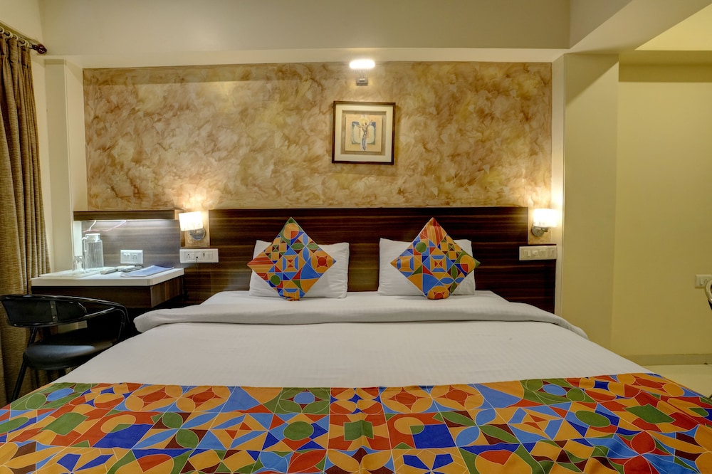 Double or Twin Room, 1 Queen Bed, Smoking